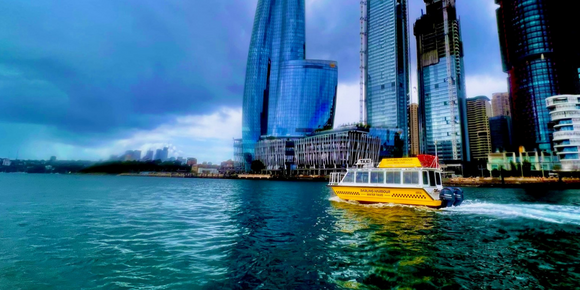 SHUTTLE TRANSFERS  [themify_icon icon="fa-chevron-circle-right" label="BOOK NOW" link="https://www.sydneyharbourattractions.com.au/dh-watertaxis/" style="large" icon_bg="#f6e11e" icon_color="#ffffff" target="_blank" ]